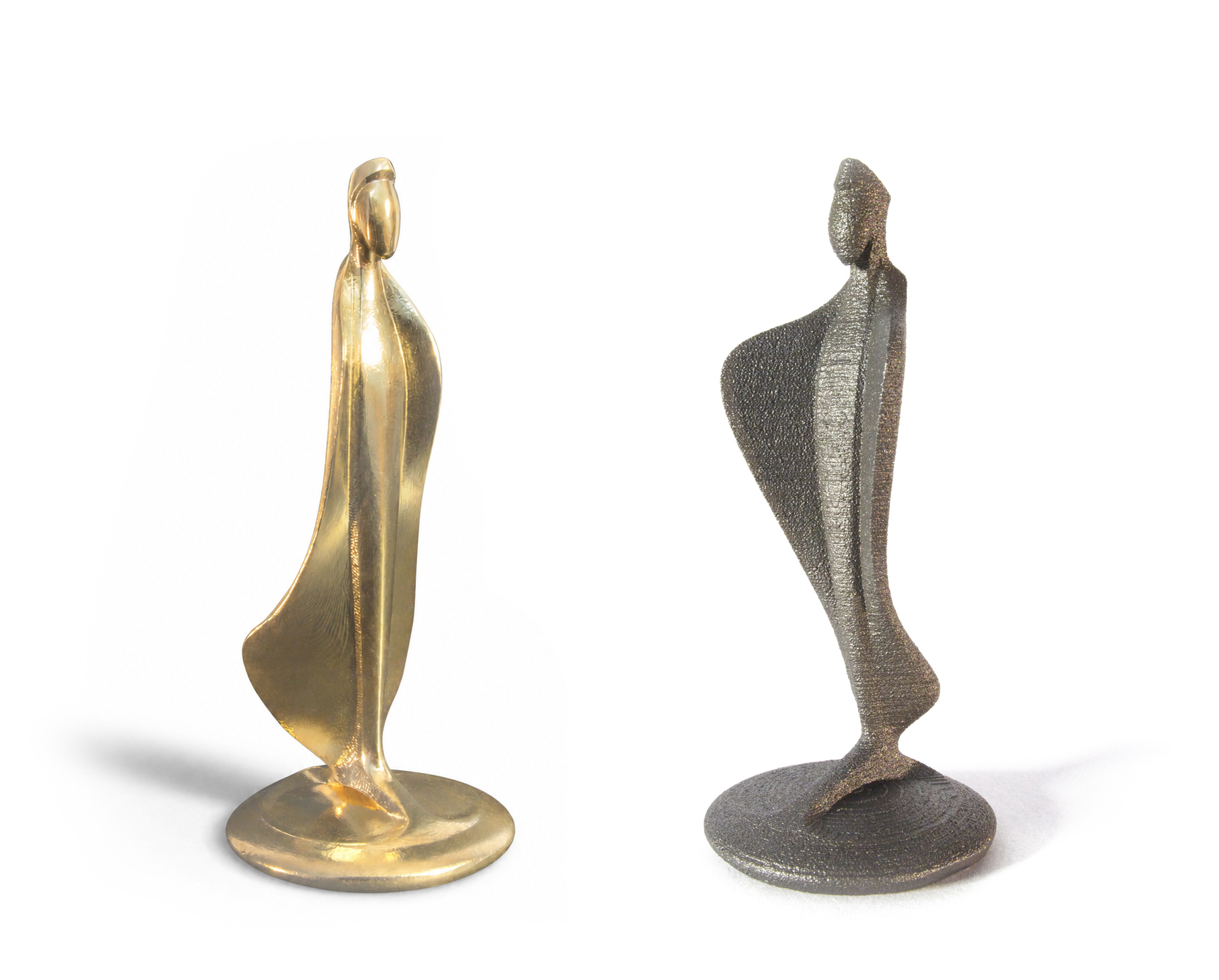 Kings — the gold piece and its dark counterpart, face to face